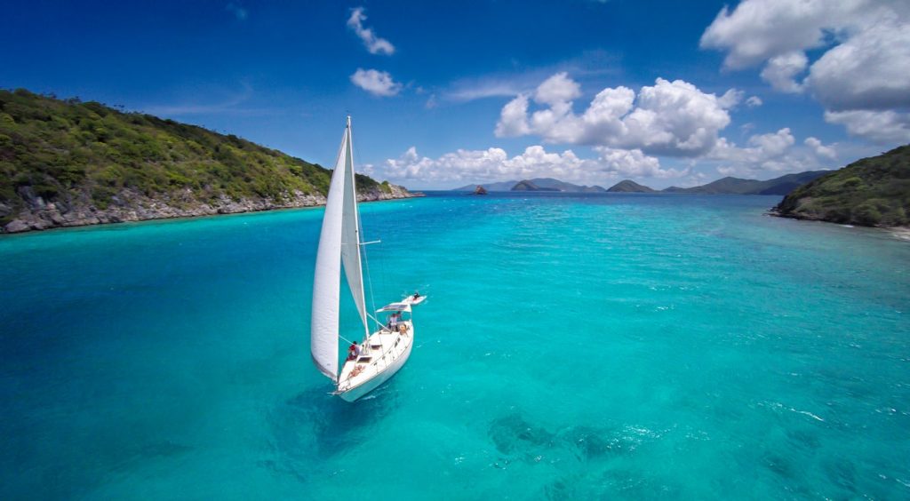 Escape the Winter to These Warm Boating Destinations