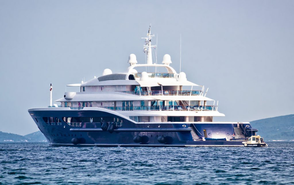 yacht chartering